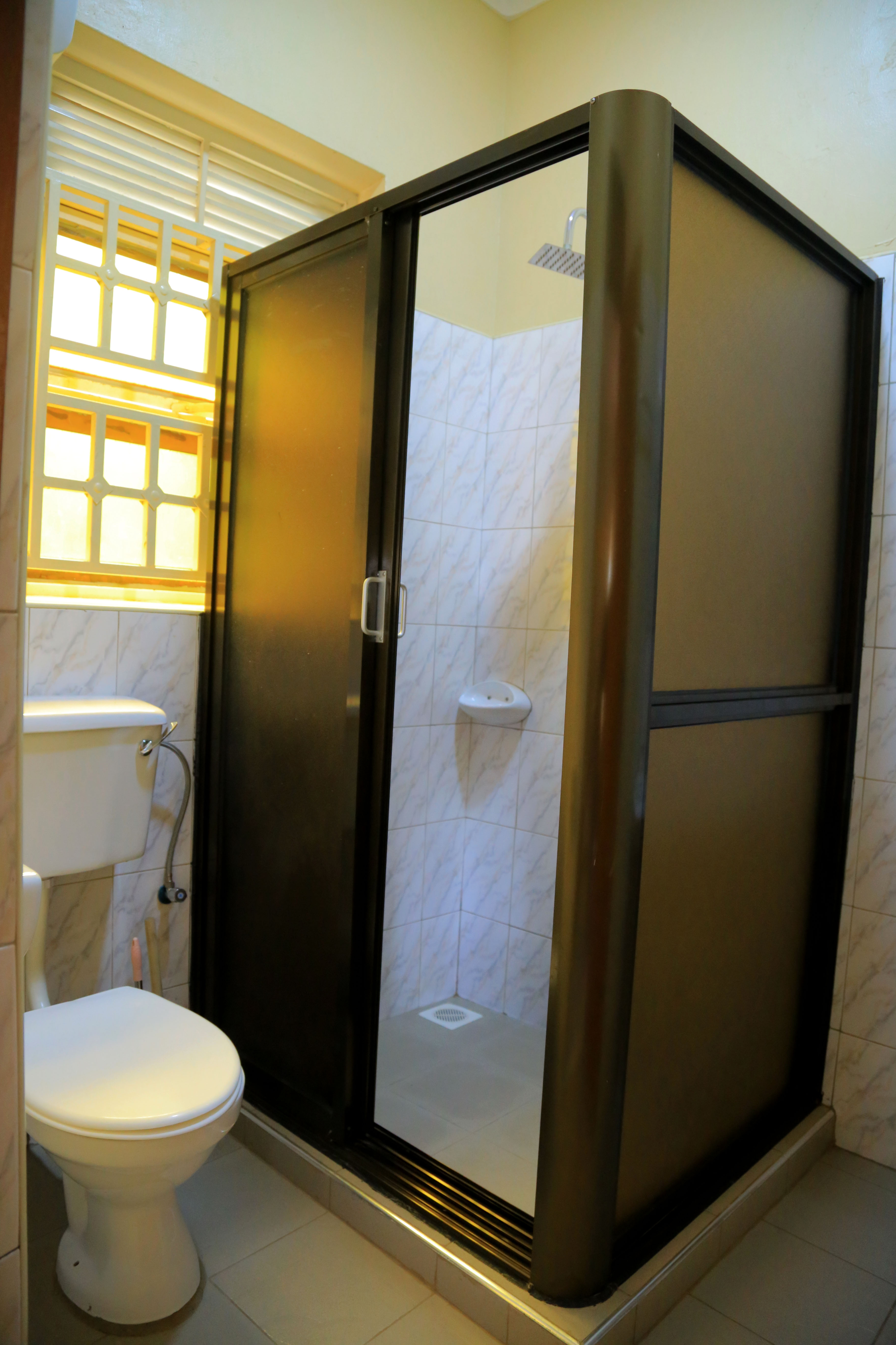 Plush bedding with premium linens